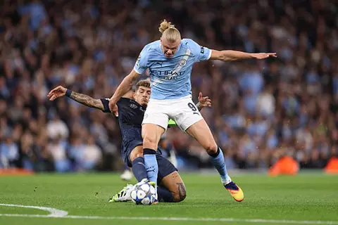 دقيقة بدقيقة.. مانشستر سيتي 0-0 نابولي.. بطاقة حمراء 